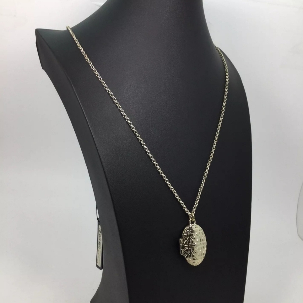 Ann Taylor Oval Locket Pendant Long Chain Necklace NWT - Picture 5 of 6